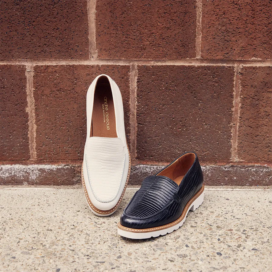 Philipa Featherweights™ Loafer