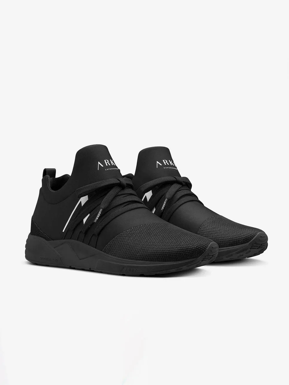 Raven Mesh S-E15 All Black Sneakers